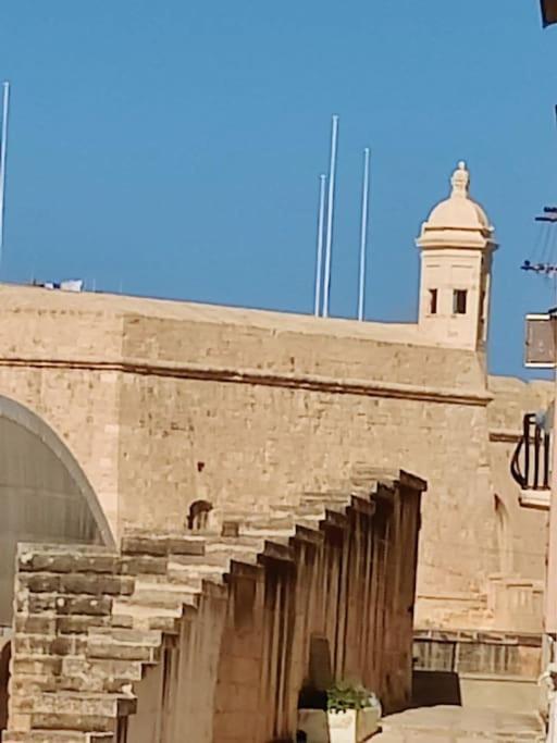 Crew 2 Savynomad Harbour Residences Wow Views Cospicua Exterior photo
